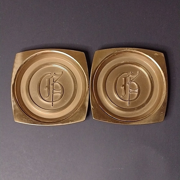 Vintage Hyde Park Brass Square Coaster Set of 8 Embossed Letter G - Picture 3 of 7